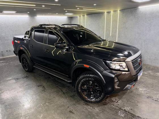 NISSAN FRONTIER 2.3 16V TURBO DIESEL PRO4X CD 4X4 AUTOMÁTICO NISSAN FRONTIER 2.3 16V TURBO DIESEL PRO4X CD 4X4 AUTOMÁTICO